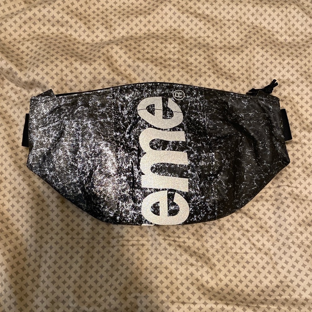 Supreme Waterproof reflective speckled waist bag - Picture 2 of 4